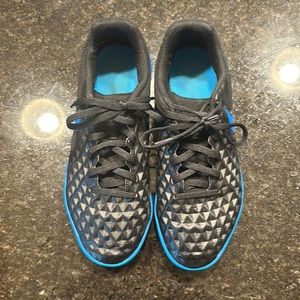 Youth Nike indoor soccer shoes